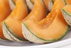 吃哈密瓜珠子视频,视频教你轻松吃出夏日清新