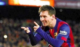 梅西和c罗吃瓜视频,足球巨星间的趣味互动