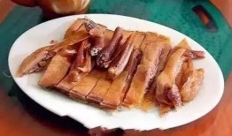 三月瓜可以喂鹅吃吗视频,鹅的天然美食探索之旅