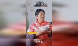 大妈村头吃瓜视频,揭秘乡村生活百态