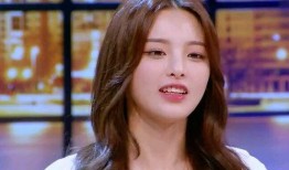 超越妹妹吃瓜微笑视频在线观看,网友直呼“太治愈”