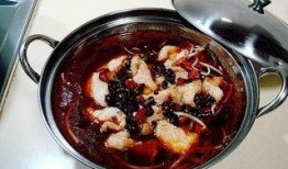 吃瓜水煮肉片的做法视频,一招学会水煮肉片，吃瓜群众也能轻松上桌