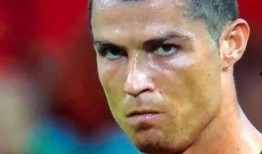 c罗吃瓜视频大全,盘点足球巨星趣味瞬间