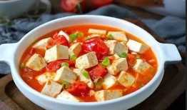 小瓜西红柿吃拉面视频,趣味视频引网友热议