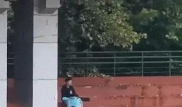 保定公园吃瓜事件视频,一场引发热议的网络视频风波