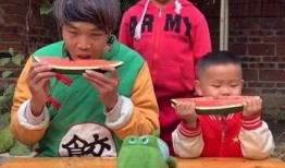 陪你吃瓜搞笑视频大全,欢乐无限