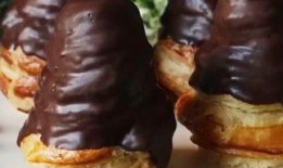 凑热闹吃瓜视频,跟随凑热闹吃瓜视频，探寻幕后真相