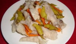 吃瓜媳妇泡椒凤爪视频