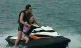 美爷翻船吃瓜视频播放