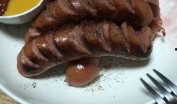 香肠能闷小瓜吃吗视频,一闷成佳肴