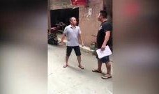 现场实拍吃瓜视频,瓜田盛宴，共享夏日清凉时光