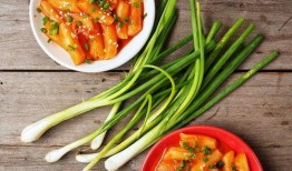 怎样吃网纹瓜才好吃视频,视频揭秘最佳食用技巧