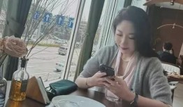 温州花店老板娘吃瓜视频,吃瓜视频引发网友热议