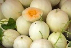 白兰瓜怎么切方便吃的视频,轻松美味，一学就会