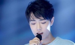 肖战吃瓜八卦样子视频,表情包再现，网友直呼“太真实”