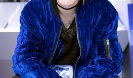 蔡徐坤吃瓜直播视频,揭秘娱乐圈幕后故事