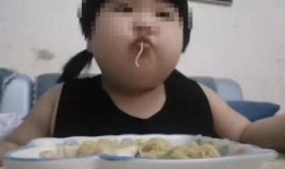 小女孩儿吃瓜视频,小女孩儿欢乐吃瓜瞬间