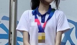 假装给闺蜜吃瓜视频播放,揭秘娱乐圈幕后故事