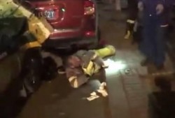 老大爷们吃瓜视频,老大爷们的欢乐吃瓜时光