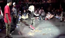 男女跳舞众人吃瓜视频