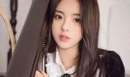 超越妹妹吃瓜微笑视频在线观看,网友直呼“太治愈”