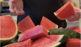 美国吃瓜的视频,美国吃瓜群众视角下的社会百态