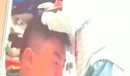 爸爸的小棉袄吃瓜视频在线观看,吃瓜视频带你领略温馨家庭时光