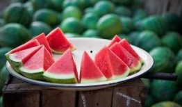 慈周寨吃瓜视频,揭秘乡村生活趣味瞬间