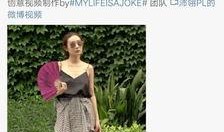 女生看到吃瓜的视频,女生视角下的美食视频盛宴