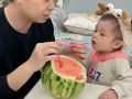 娃娃瓜怎样吃最好吃视频