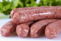 香肠能闷小瓜吃吗视频,一闷成佳肴