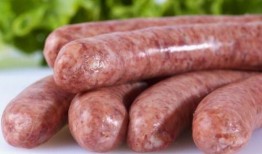 香肠能闷小瓜吃吗视频,一闷成佳肴