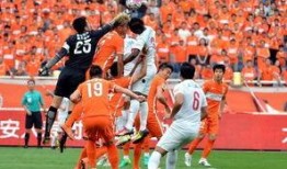 山东鲁能队吃瓜事件视频