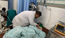 吃瓜一家四口住院视频真实,住院生活记录感人瞬间