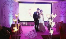 新婚夫妇吃瓜视频,新婚夫妇吃瓜视频甜蜜曝光