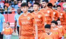 山东鲁能队吃瓜事件视频