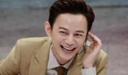 何老师静静吃瓜视频大全,何老师带你领略静静吃瓜视频大全的趣味世界