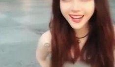 抖音吃瓜姐姐是谁啊视频,她是如何成为热门网红的？