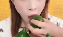 吃蜜瓜的女人视频播放,一睹吃蜜瓜女人风采的瞬间