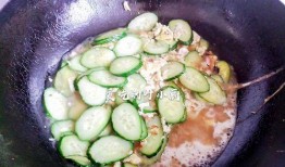 小蓝瓜怎么烤着吃的视频,美味烤瓜轻松学