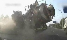 伪军吃瓜的视频叫什么