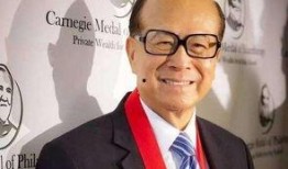 吃瓜盟主谈论李嘉诚视频,吃瓜盟主带你领略商业巨头的人生智慧