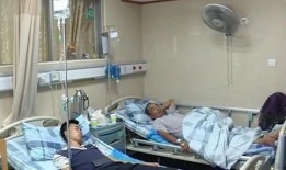 吃瓜一家四口住院视频真实,住院生活记录感人瞬间