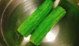 小时候吃红瓜视频